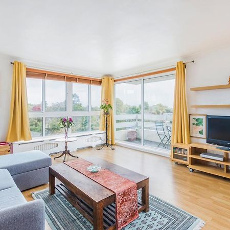 Bright 1Bed Putney Apt With Leafy Views Apartment London Bagian luar foto